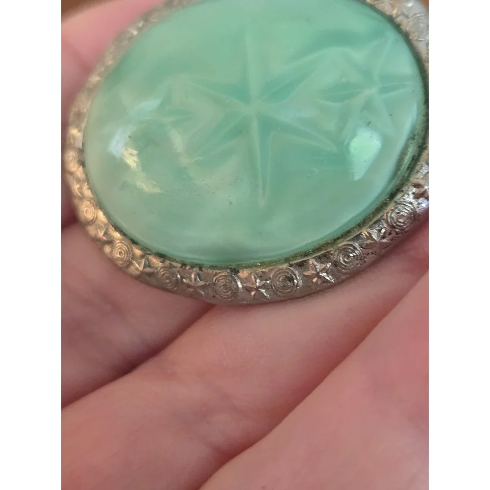 N/A soft green